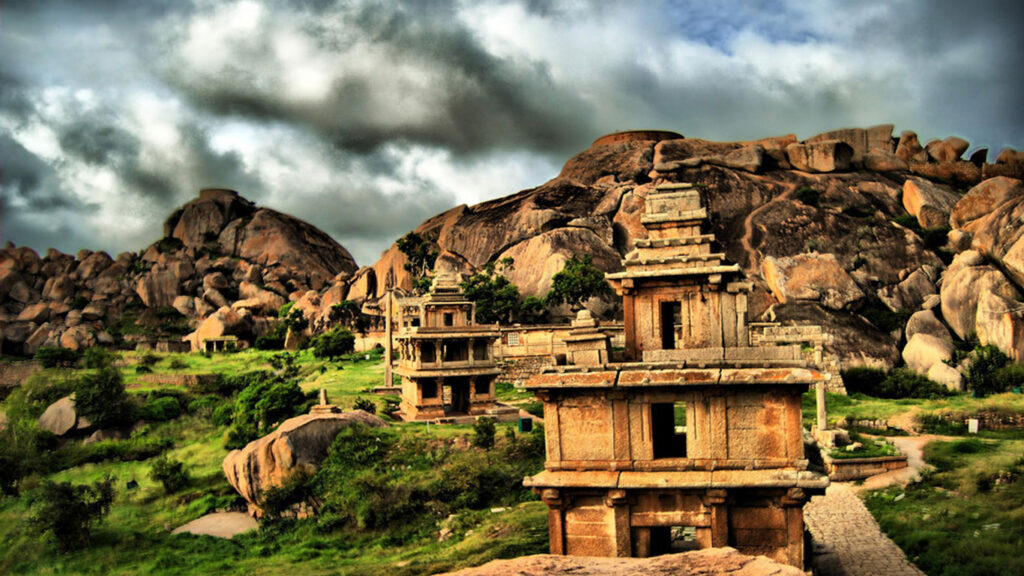 ಚಿತ್ರದುರ್ಗದ ನಾಯಕರು